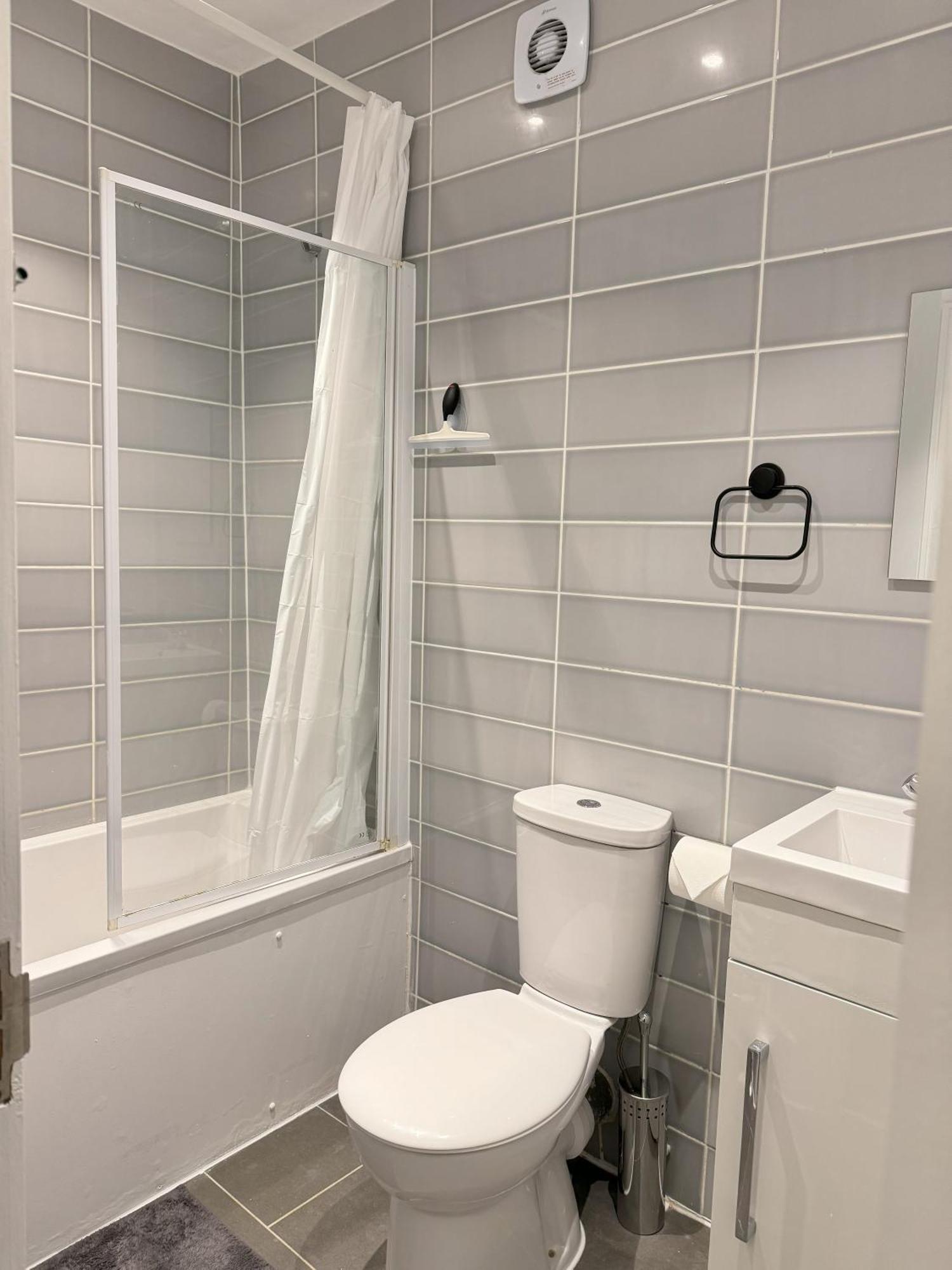 Near Alexandra Palace, Appartement Londen